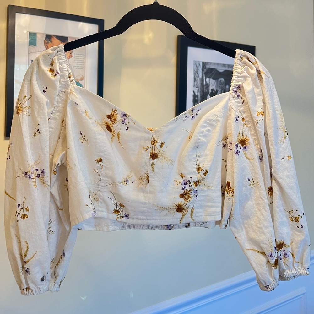 H&M Floral Puff Crop Top